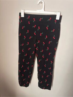 Black Cherry Print capri